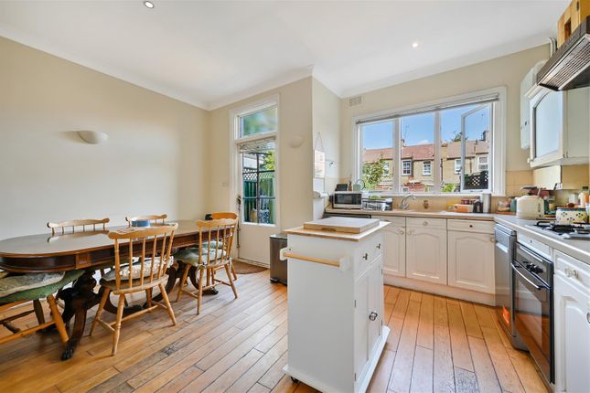 34, Station Road, South Wimbledon photo 4