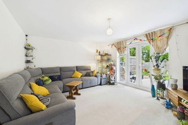 43 Stonebridge Way, Nottingham photo 2