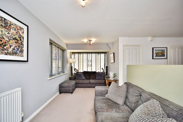 21, Teddington Drive, West Malling photo 4
