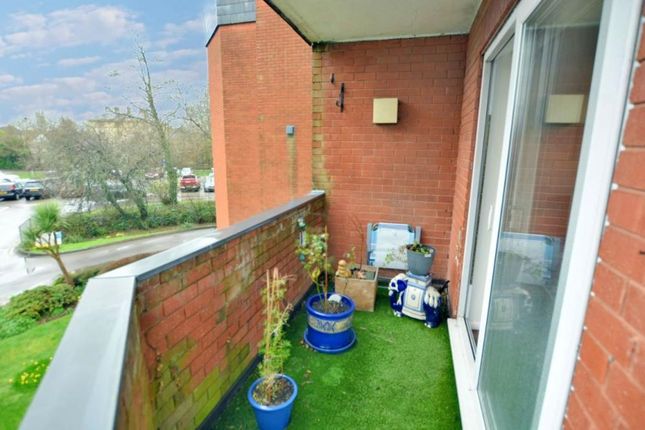 Thumbnail Flat for sale in Queensmead, Allenview Road, Wimborne