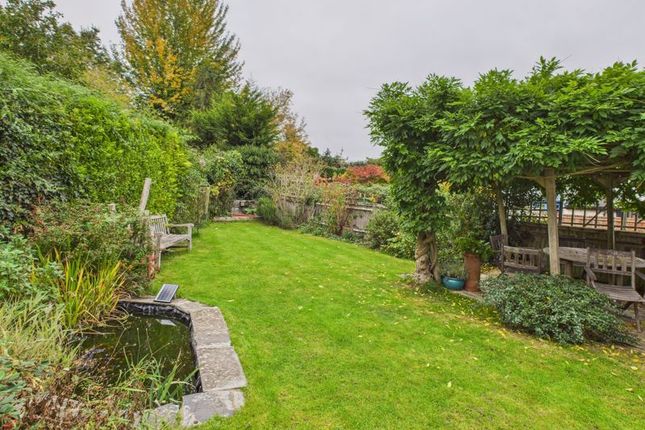 7, Dowgate Close, Tonbridge photo 3