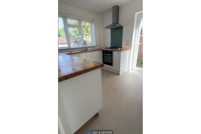 The Avenue, Claygate, Esher photo 3