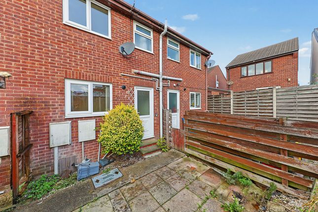 Victoria Street West, Chesterfield photo 4