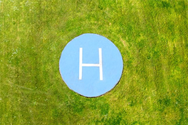 House. Partnership