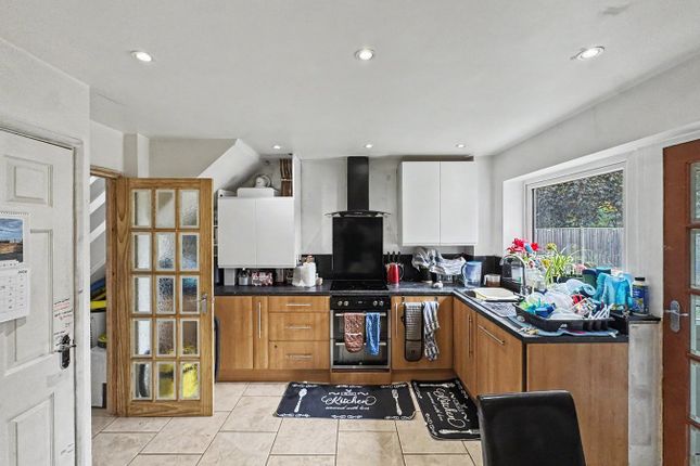57, Hargrave Avenue, Ipswich photo 3
