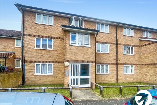 Thumbnail Flat to rent in Fort Pitt Street, Chatham, Kent
