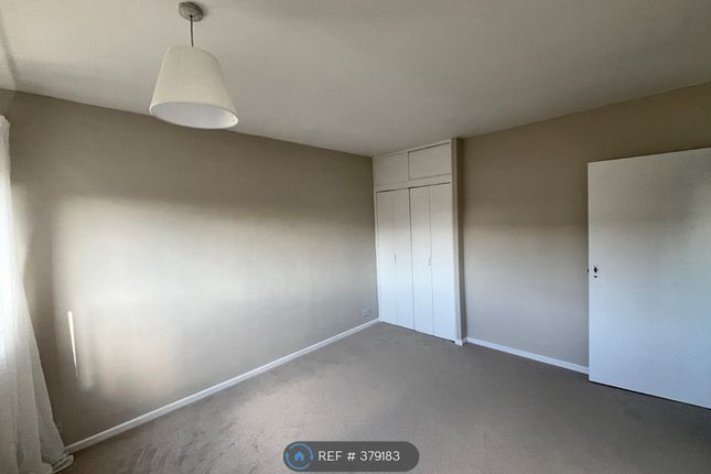 Arabella Drive, London photo 4