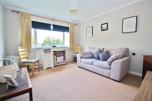 Flat for sale in Findon Road, Findon Valley, West Sussex