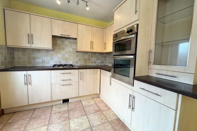 37, Taunton Road, HULL photo 4