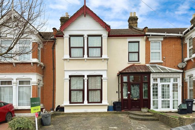 Thumbnail Terraced house for sale in Stanhope Gardens, Ilford
