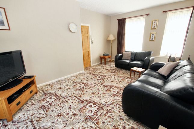 Flat, Hazelwood Industrial Street, Todmorden photo 2