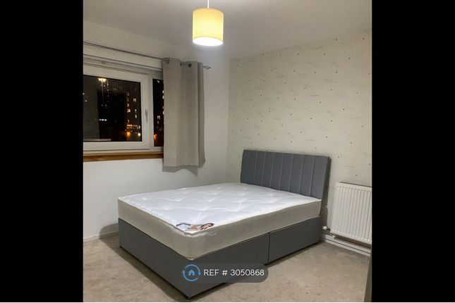 Flat B, Braid Square, Glasgow photo 2