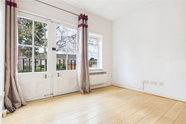 Flat 3,, Warwick House, Reading photo 3