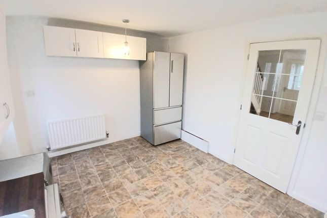 Cotswold Drive, STEVENAGE photo 4