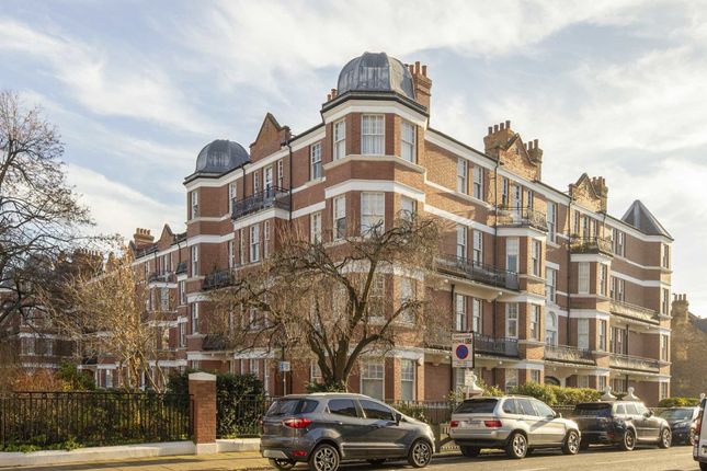 Thumbnail Flat for sale in Chiswick High Road, London