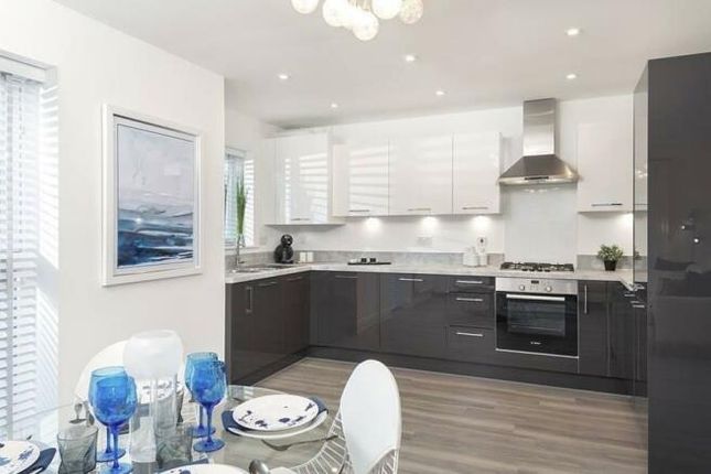 Flat for sale in Park House Apartments, Bath Road