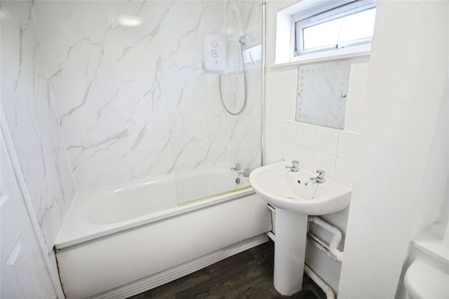48, Osborne Road, Basildon photo 3