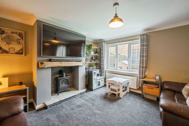 6, Sunningdale Drive, Doncaster photo 2