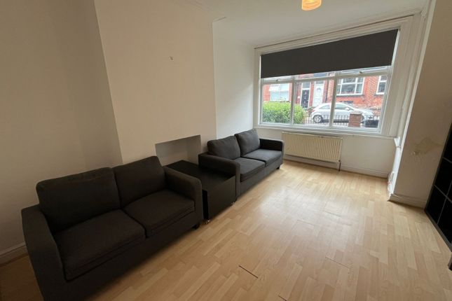 Hartley Avenue, Leeds photo 5