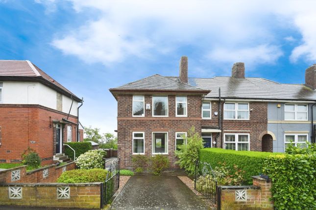 End terrace house for sale in Carrill Road, Fox Hill