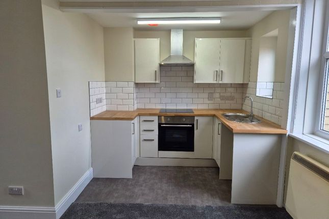 Flat 5, Brights Cottage, Heckmondwike photo 2