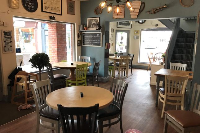 Thumbnail Commercial property for sale in Coffee Shop/Restaurant, Wimborne