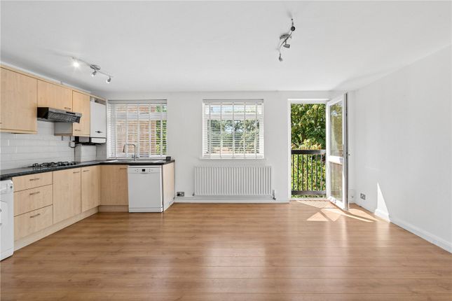 201, Harrowdene Gardens, Teddington photo 4