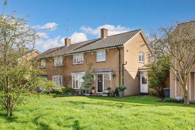 90, Walkern Road, Hertfordshire photo 2