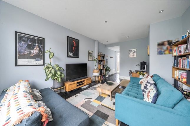 103, Whittington Road, London photo 2