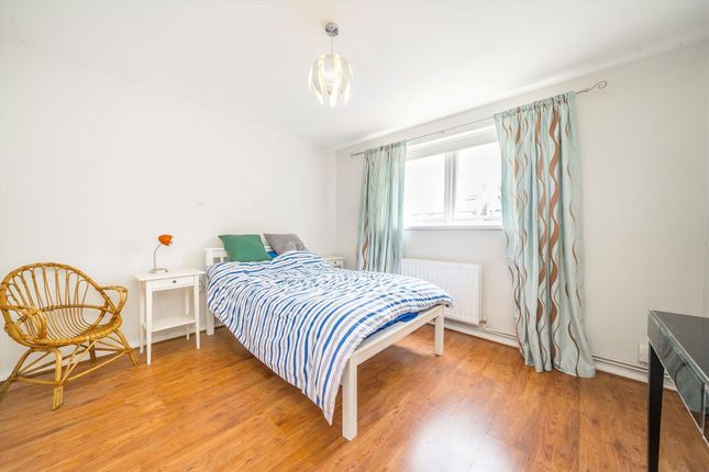 33, Beaumont Road, London photo 4