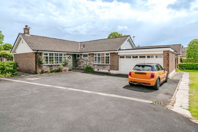 2 Vicarsfields Road, Leyland photo 2