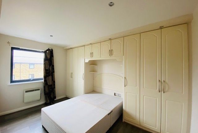 55, Kirk House, Hirst Crescent photo 5
