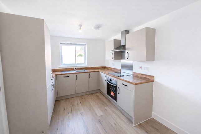 9 Mercury Crescent, Langley Park Way, CHIPPENHAM photo 2