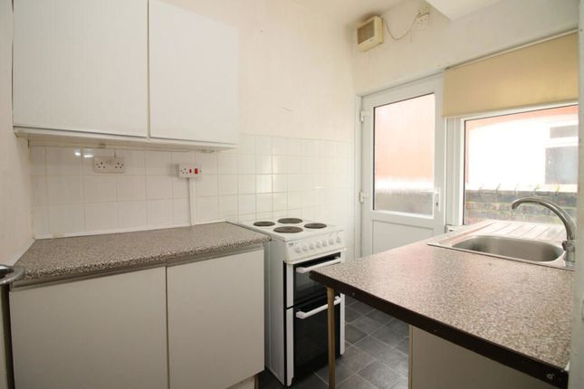 9, Breck Road, Blackpool photo 3