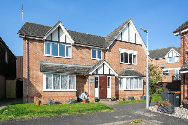 Billington Court, LU7, Hemel Hempstead photo 4