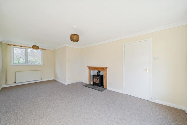 2 Church Close, Shaftesbury photo 2