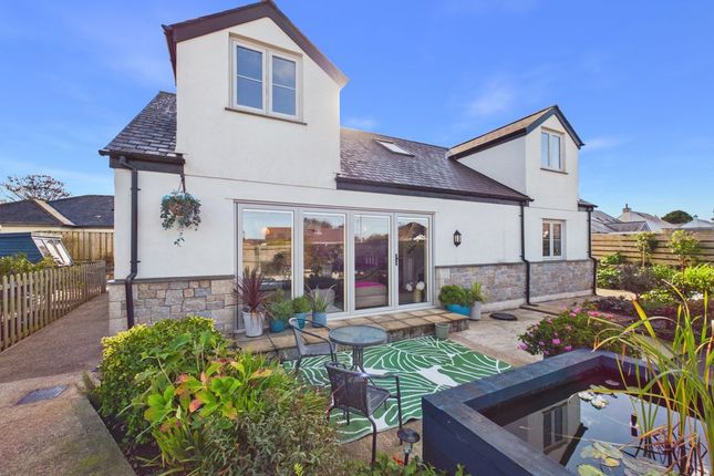 3-bed detached on Merritts Hill, Redruth, £480,000