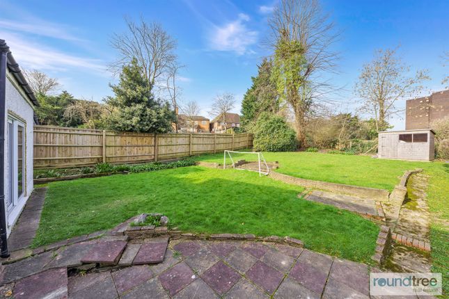 66, Tenterden Drive, Hendon photo 2