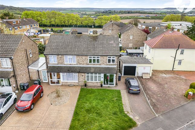 119, Lunedale Road, Dartford photo 2