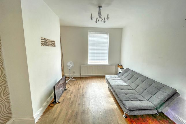 18, Aldred Street, Manchester photo 4