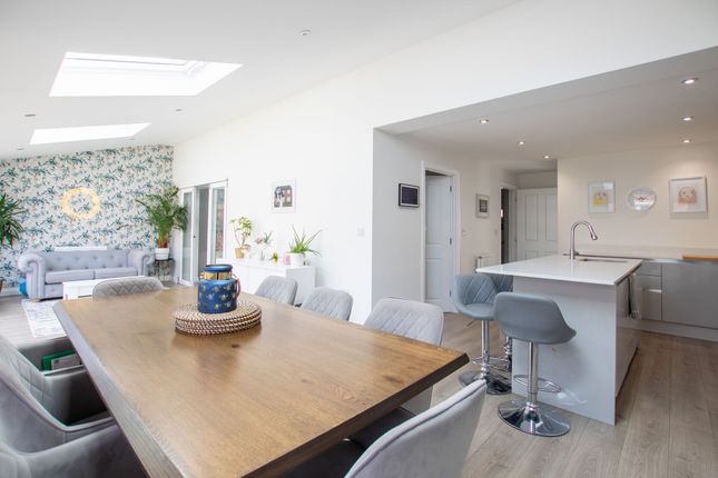 4 Skylark Road, Banbury photo 3