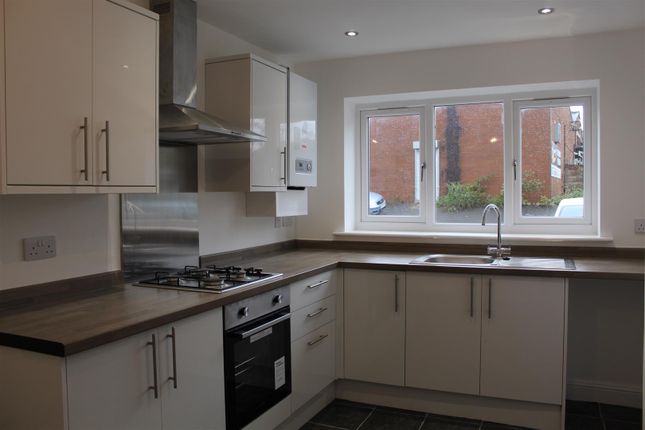 Tunwell Street, Bradford photo 2