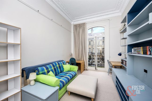 Flat to rent in First Avenue, Hove