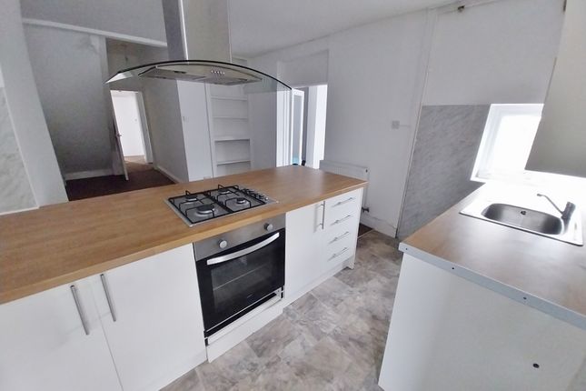 23, Park Avenue, Porthcawl photo 4
