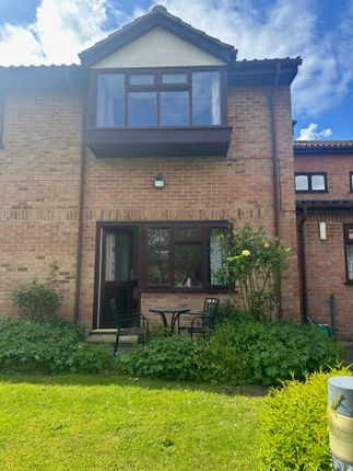 Hopton Court,Flat 8, Forge Close, Bromley photo 4