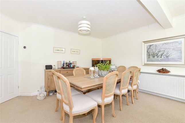 Copthorne Road Felbridge, East Grinstead photo 3