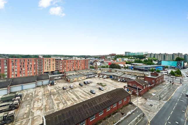 708, Victoria House, Leeds photo 4