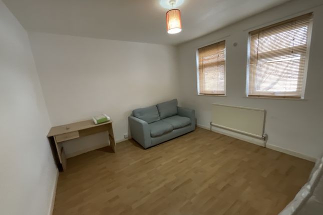 2 Bed Semi-Detached To Rent Temple Court, Cambridge Cb4