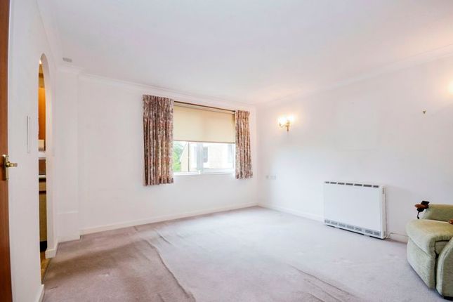 Flat for sale in Homemanor House, Watford