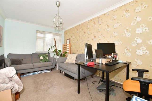 Property for sale in Amsbury Road, Coxheath, Maidstone, Kent